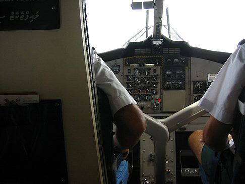 Cockpit des Wasserflugzeugs Fotos