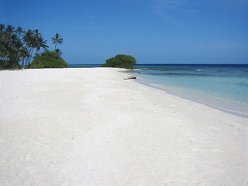 Der weiße Sandstrand